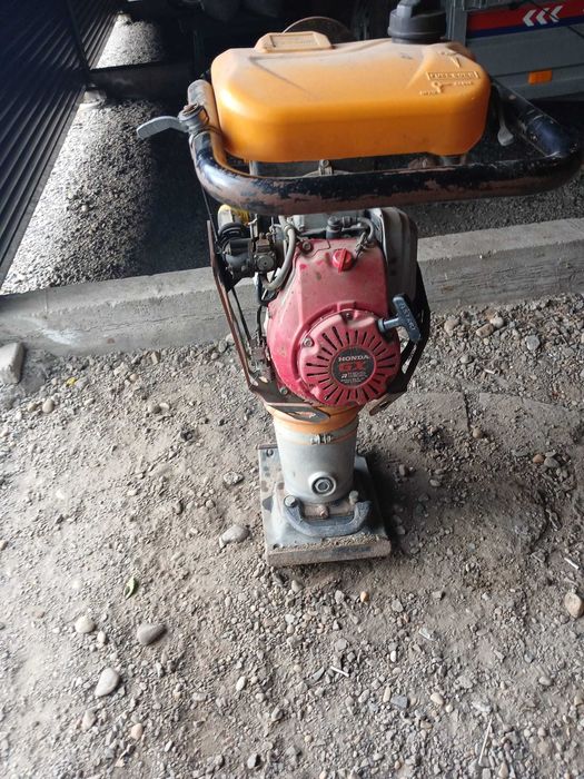 Compactor cu Motor Honda GXR120