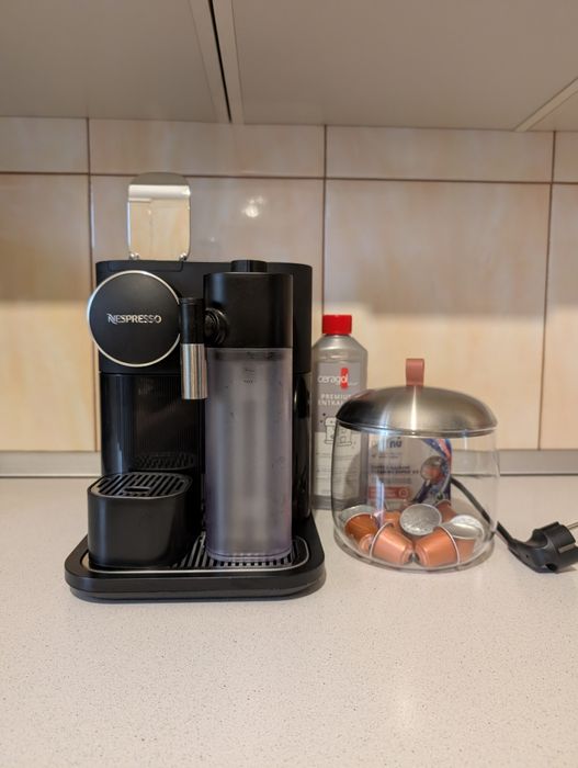 Nespresso De'Longhi Gran Lattissima EN640.W 19bar