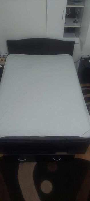 Pat matrimonial 140×200 cu spatiu de depozitare