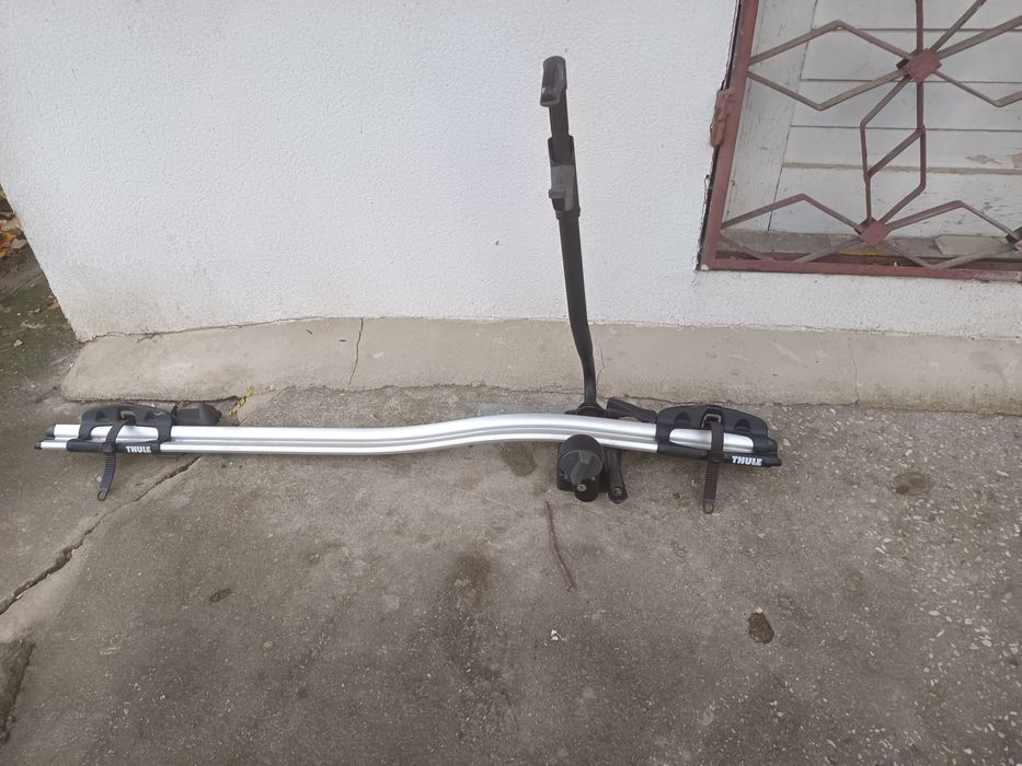 Thule ProRide 591 - стойк за велосипед, захваща се на напречните греди