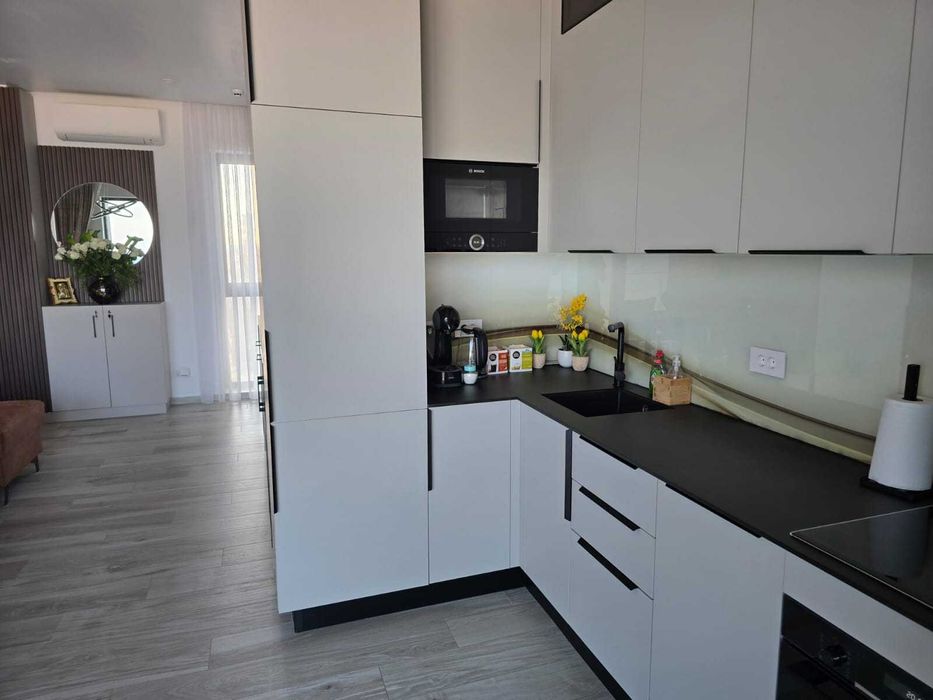 Apartament de lux cu vedere frontala la mare