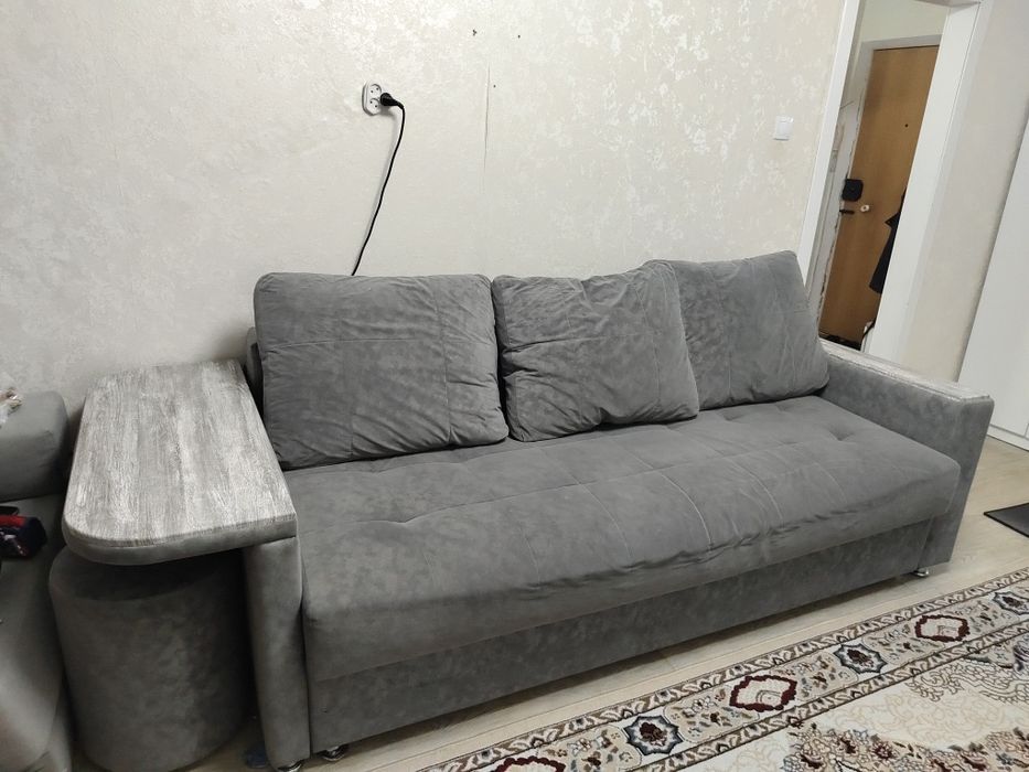 Продам диван в хорошем состоянии