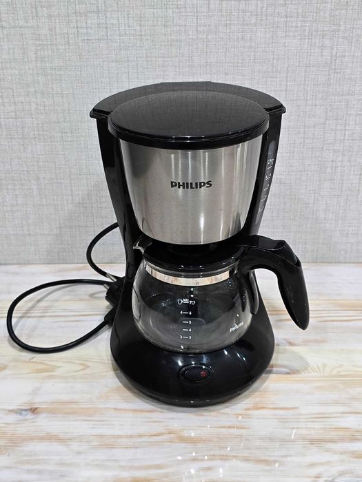 Продаю кофеварку Philips HD7434
