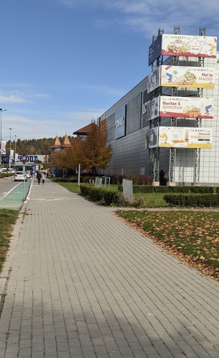 PF vand apartament 3 camera in curte la Vivo 70 Mp