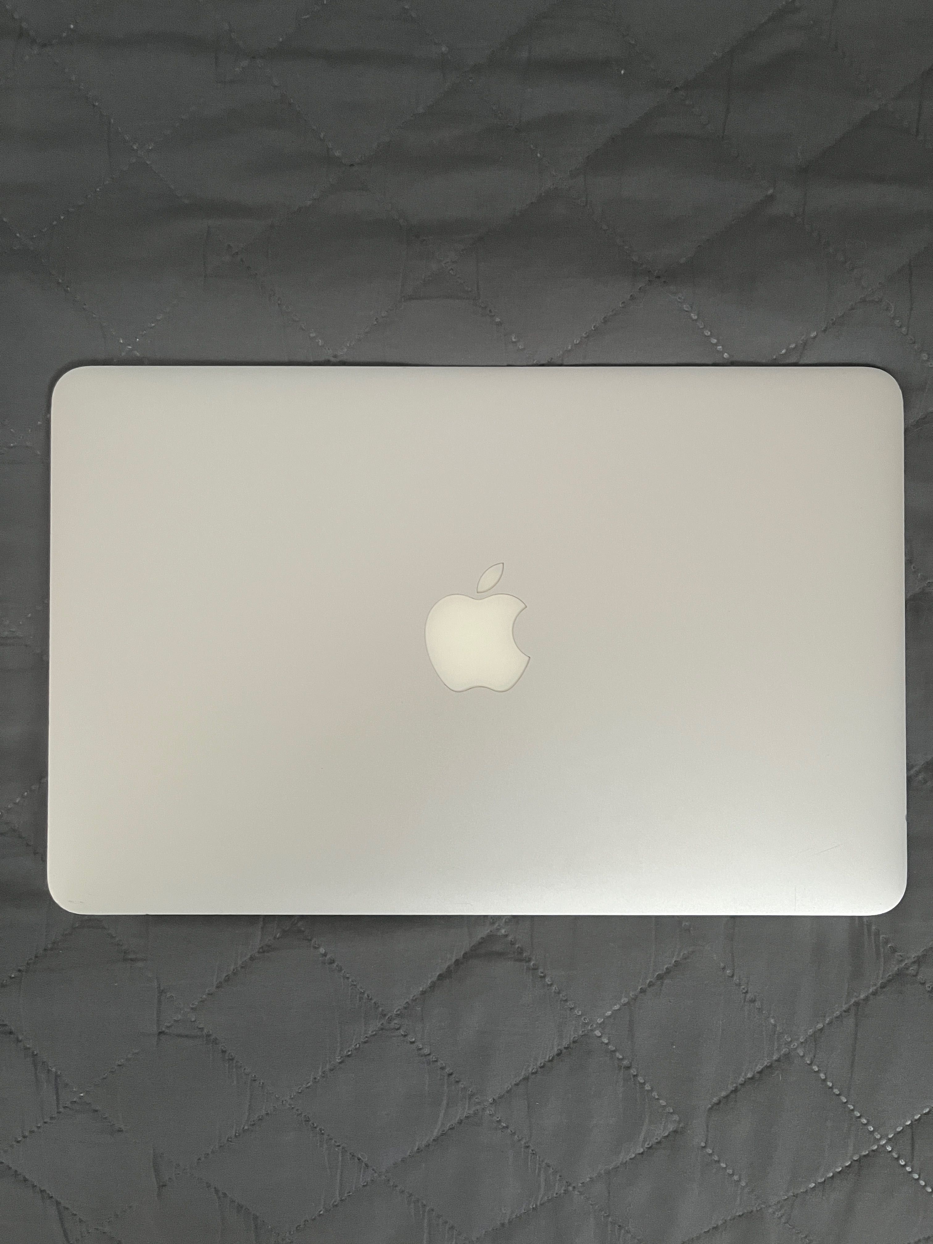 MacBook Air (11-inch, Mid 2012)
