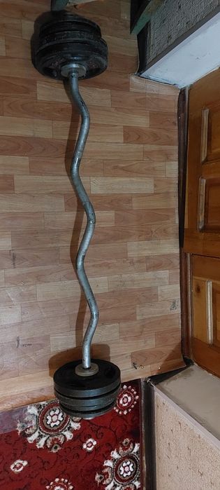 Shtanga, gantel, kreslo sotiladi