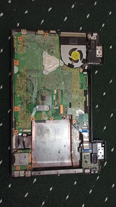 Матплата от ноутбука Lenovo b575e.