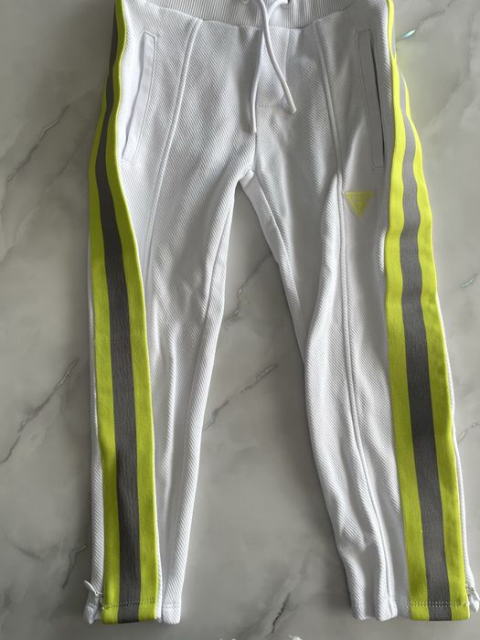 Детски дрeхи guess