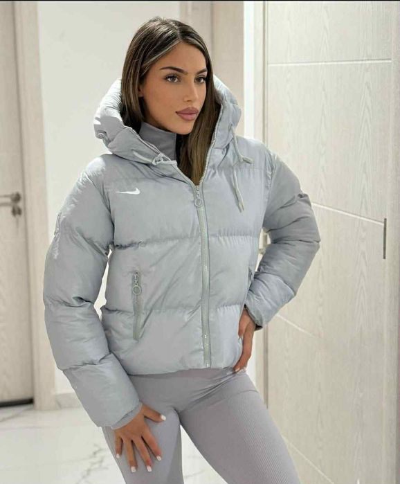 Nike Дамски Якета (С-Л) Различни Цветове