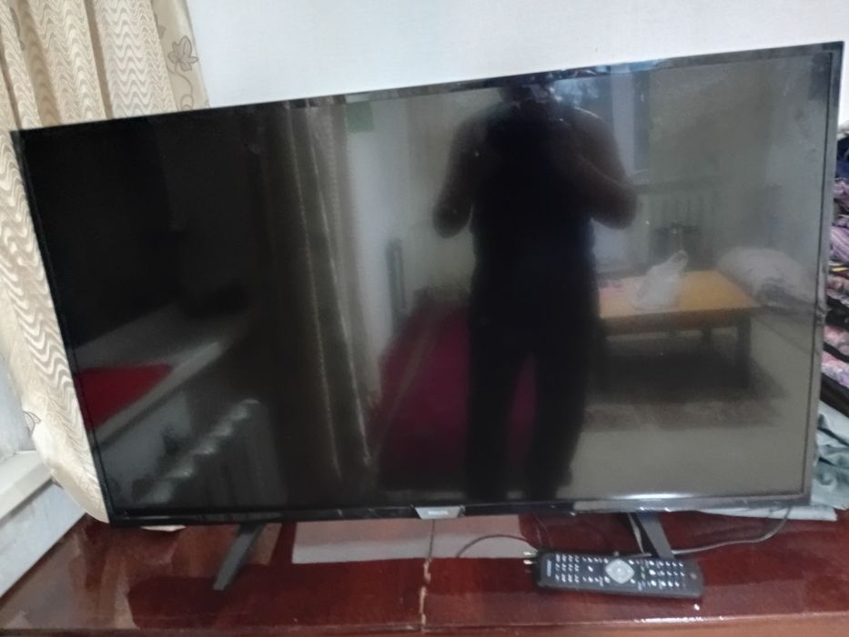 Продаю плазменных телевизоров по диагонали 105 см филипс за 80 тысяч