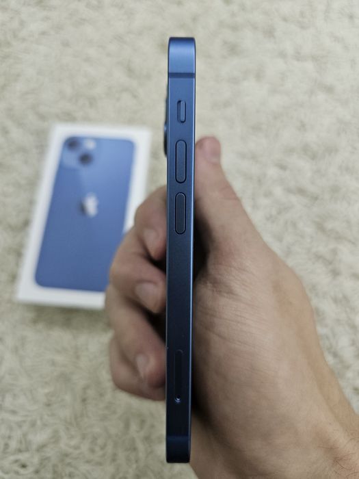 iPhone 13 mini много запазен!