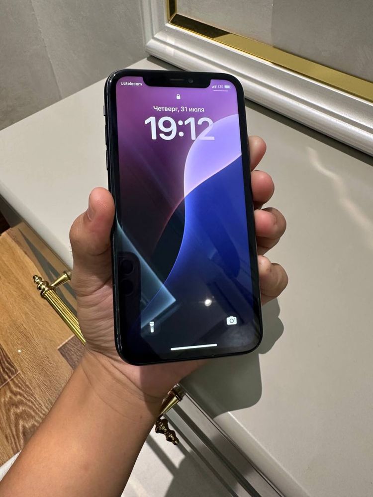 iPhone 11 bez feys sotladi