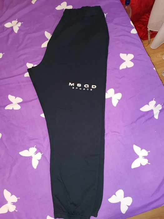 2 Perechi  de pantaloni marimi mari xxxxx