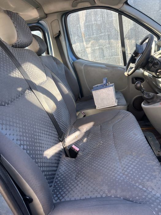 bancheta fata dubla rebaul trafic opel vivaro 20 diesel 2008 motor