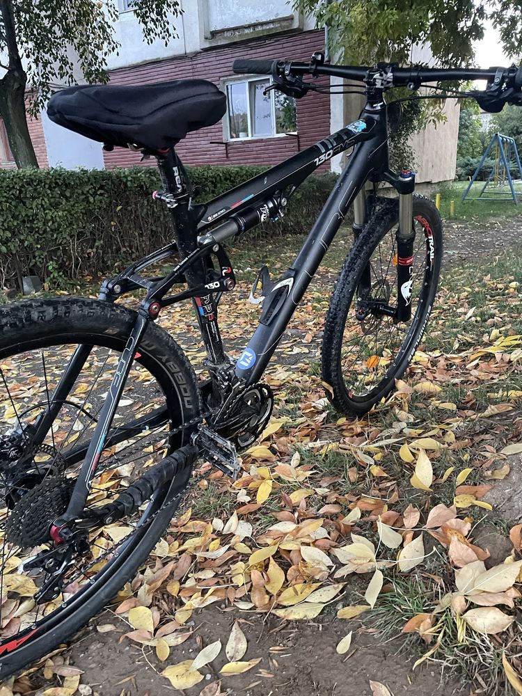 Bicicleta cube ams 130 full suspension