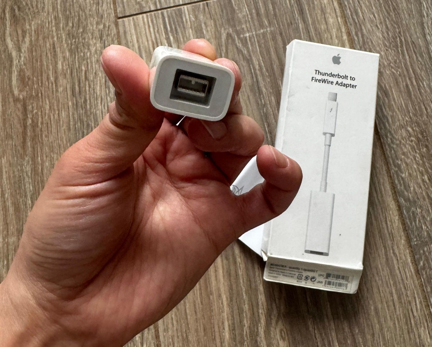 Переходник Apple Thunderbolt FireWire