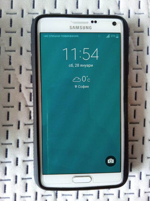 Продавам запазен -Samsung Galaxy Note 4 -с яка батерия 10000Ah.