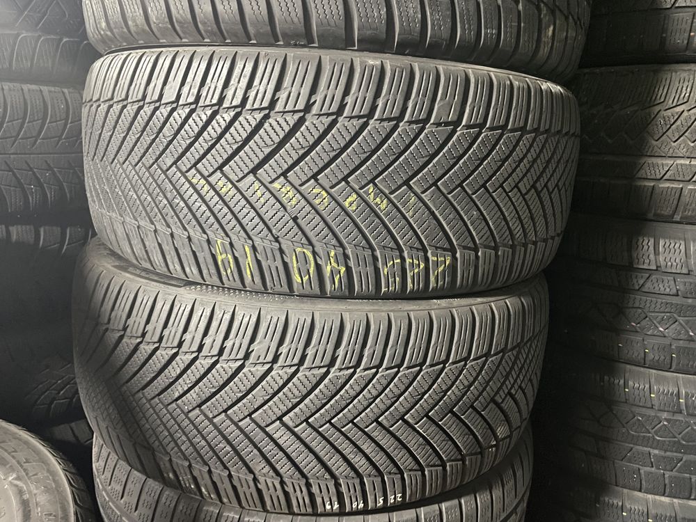 Продам шины 225/40 R19 покрышки резина колеса