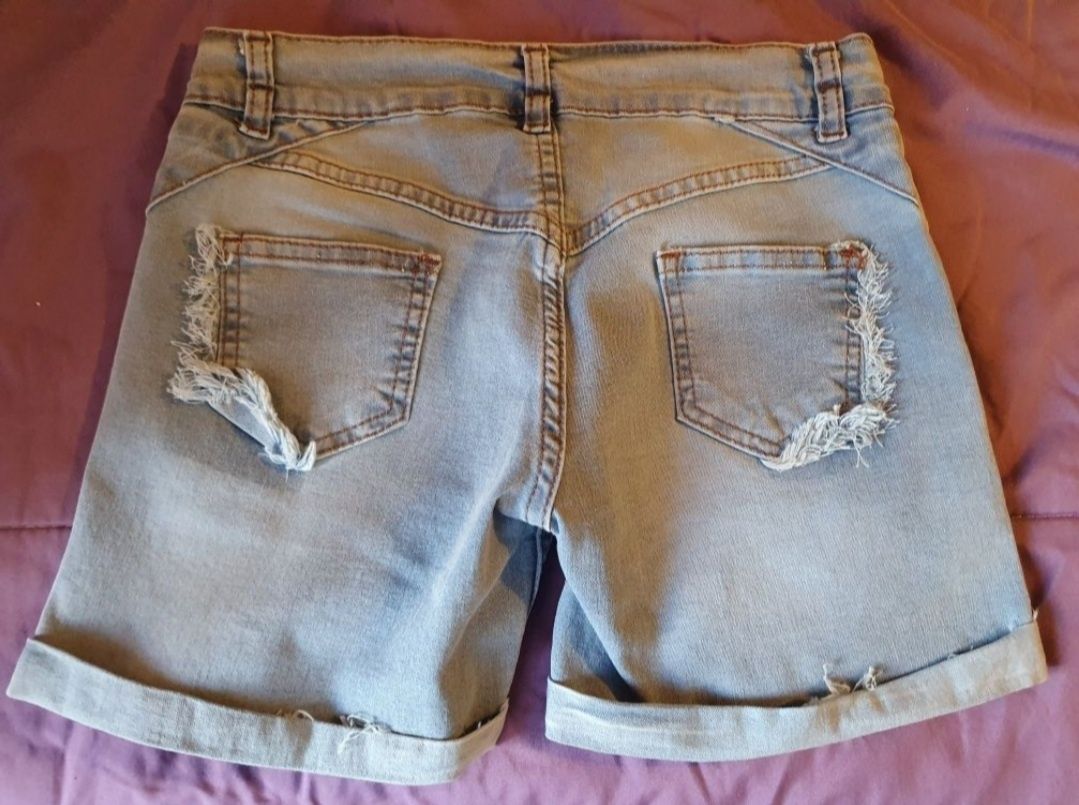 Два модела къси дънкови панталони Motor jeans