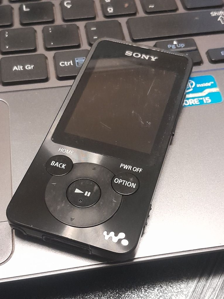 Sony Walkman NWZ-E585 MP3/4 плеър