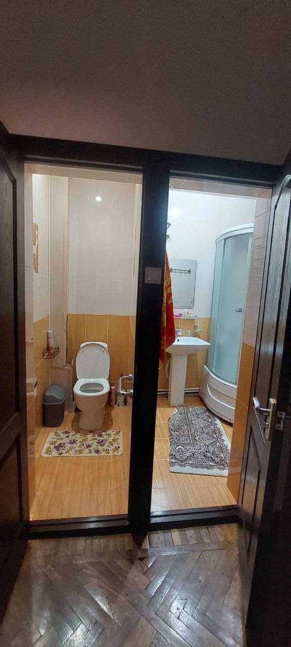 Продажа 2-комнатной Квартиры в Нукуском в центре •