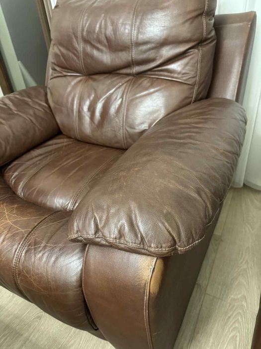 Кожен диван с кресло + ПОДАРЪК картина