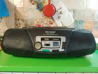 Radiocasetofon portabil cu cd  Sharp .