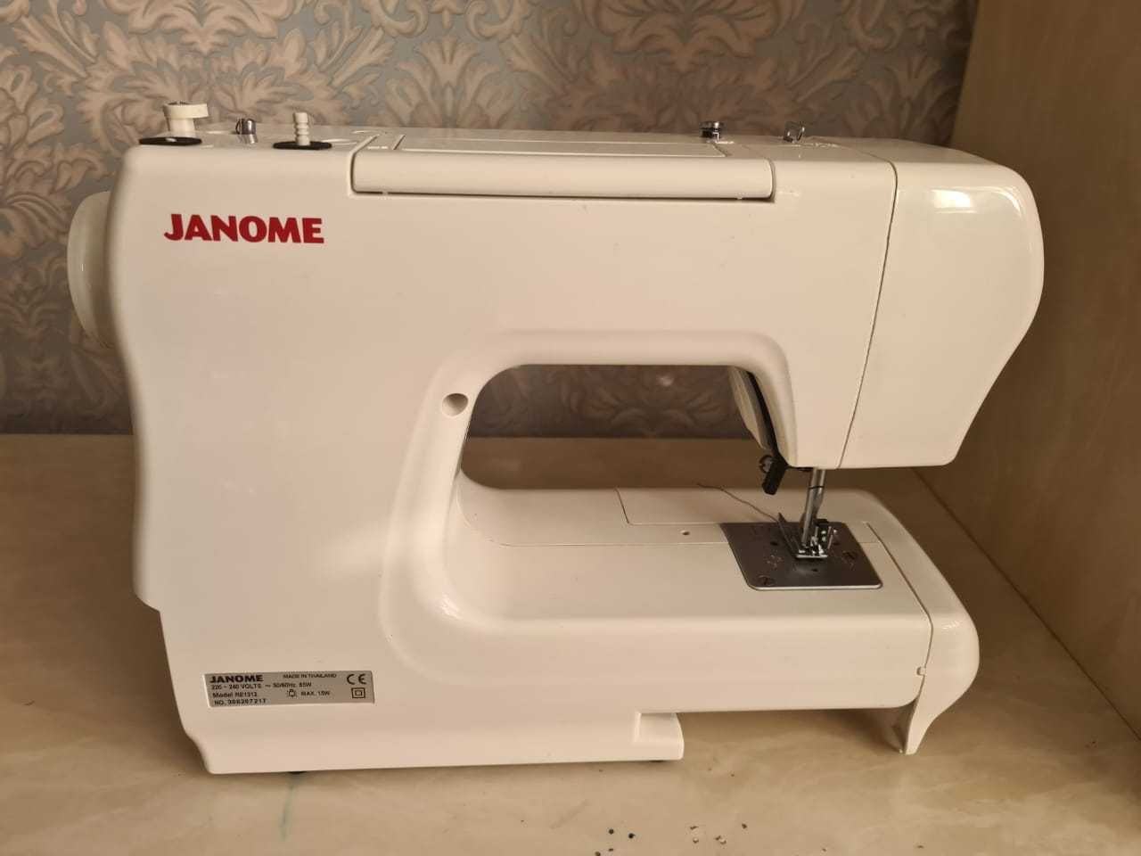 Швейная машина Janome RE1312