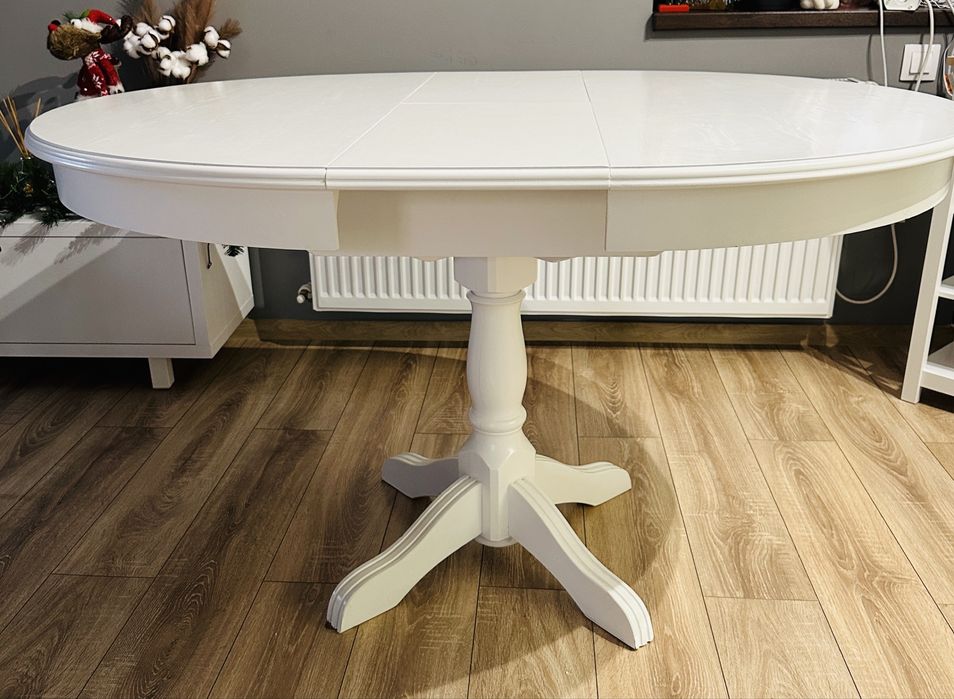 Masa extensibila din lemn masiv