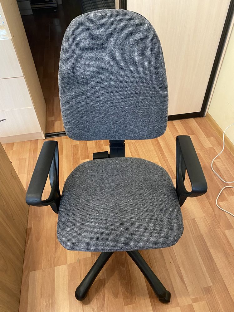 Кресло офисное, офисный стул, офисная мебель