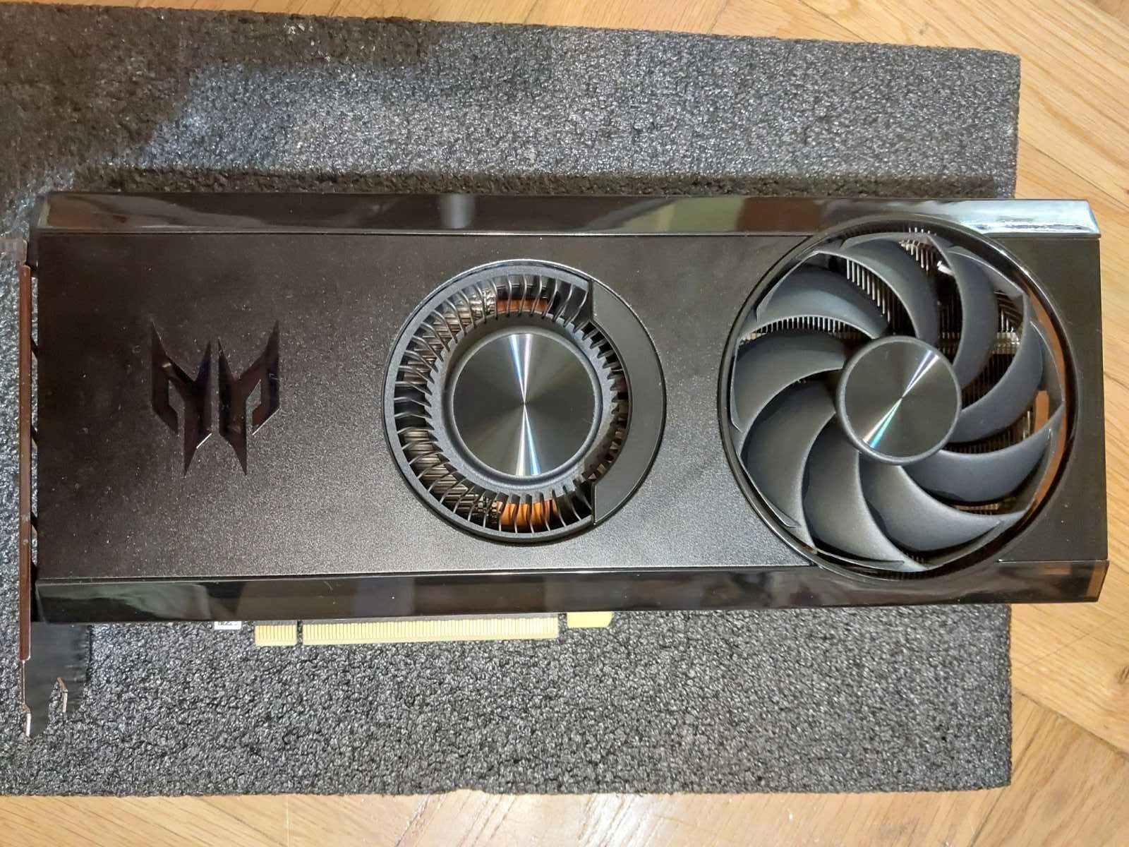 RX 7600 8GB - Saphire Pulse, Acer predator BiFrost
