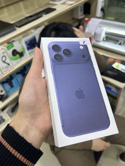 Iphone 17pro max 256gb yengi