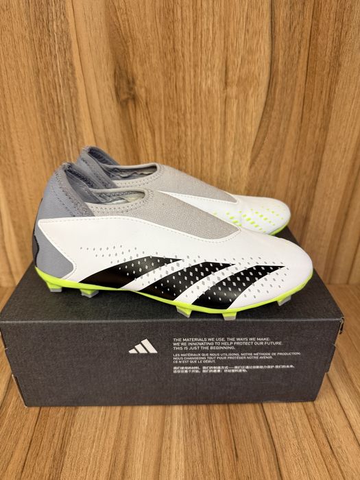 Страхотни бутонки  Adidas номер 37.1/3