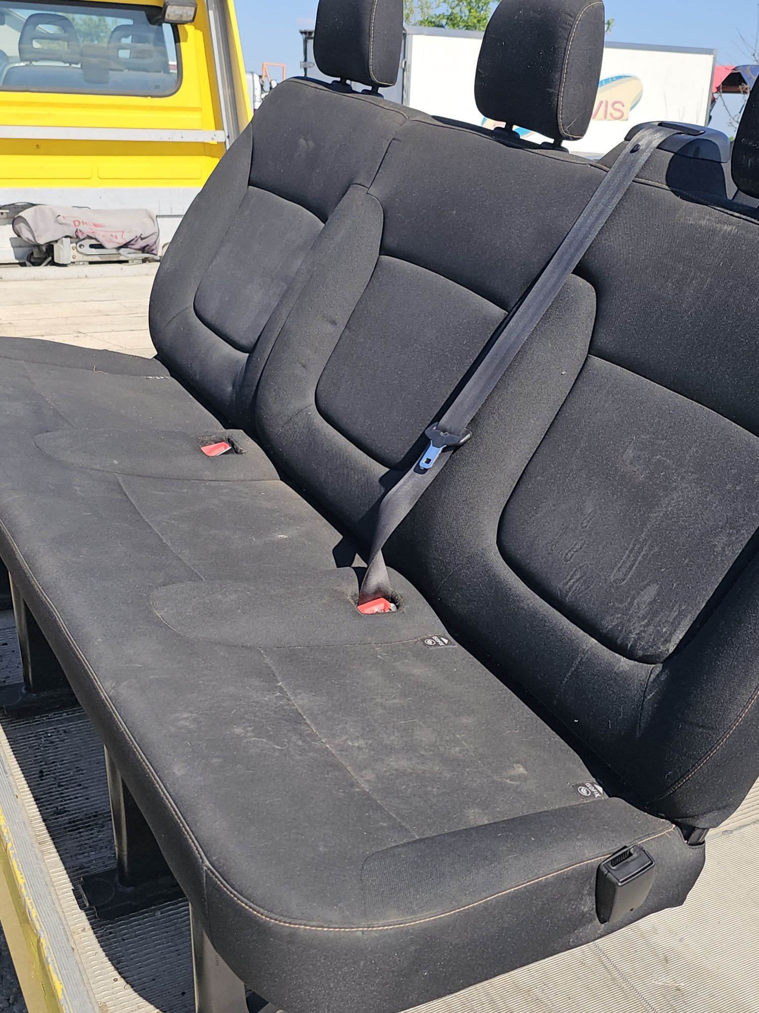 Banchete renault trafic 3