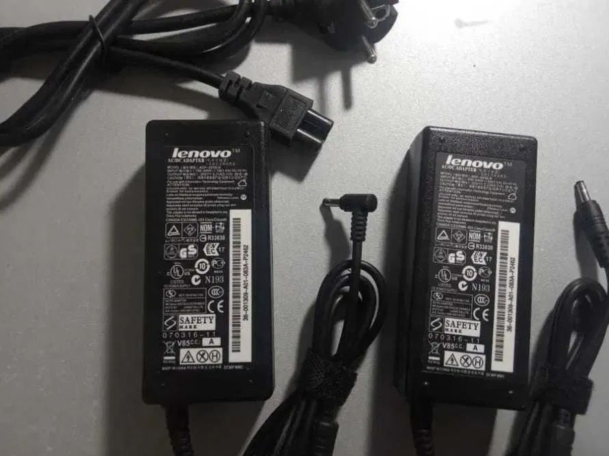 . . Зарядка, блок питания на ноутбук Lenovo и шнур питания
