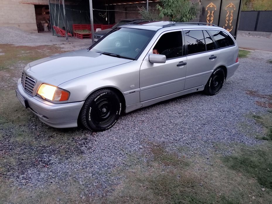 Шины зимние с дисками от Мерса,