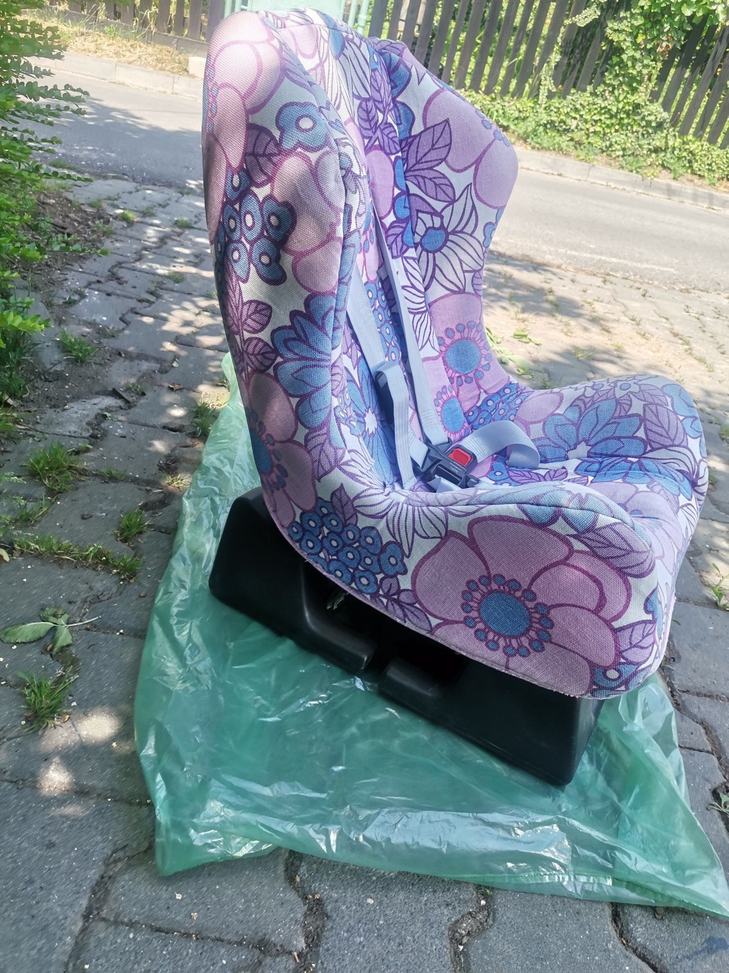 Scaun auto bebeluși isofix