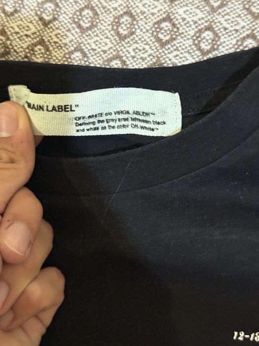 Off white оригинална тениска