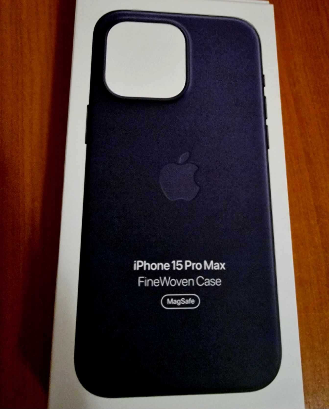 iPhone 15 Pro Max Incarcator Husa Apple