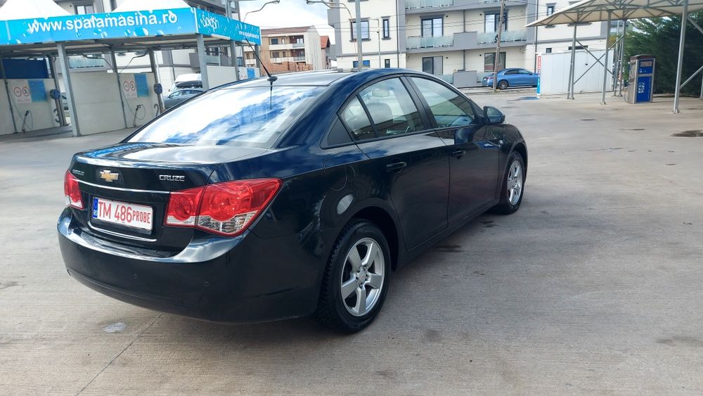 Chevrolet Cruze Bi -fuel 1.8 benzina 141 Cp + Gpl din fabrica**2012**