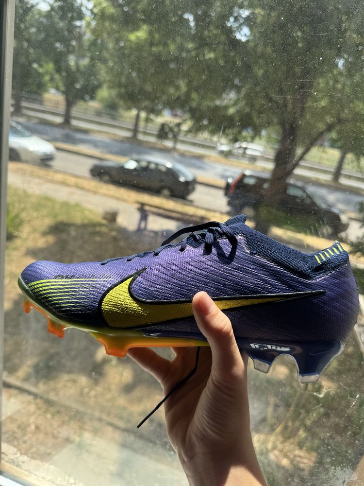 Бутонки Nike Mercurial