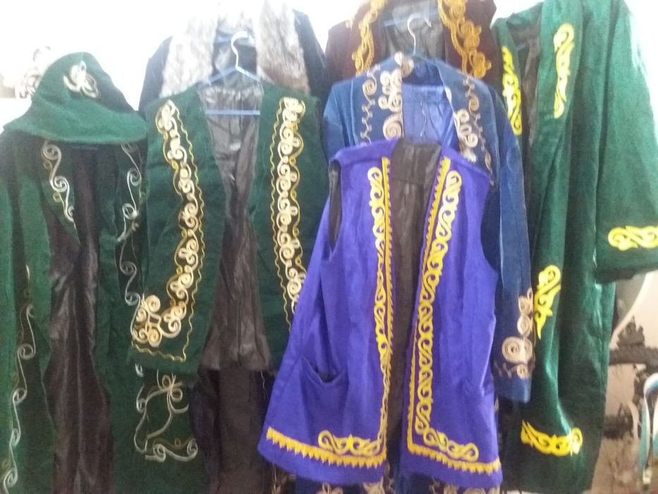Шапаны камзолы желетке такия жалга костюмы жен мужс подгузники взрослы