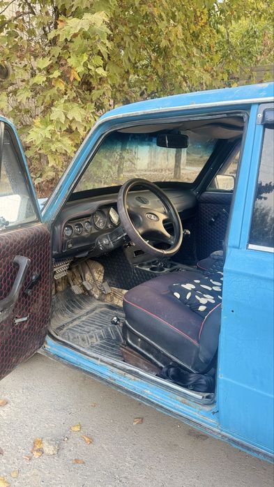 Автомобиль жигули ВАЗ 21-06