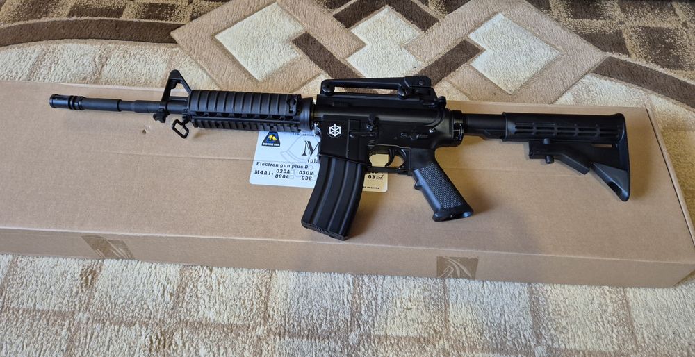 Airsoft/Еърсофт реплика Double Bell M4 031 RIS