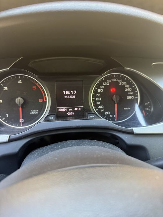 Audi a4 b8 2011.