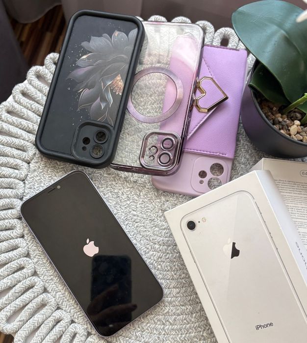 Vând  telefon iPhone 12