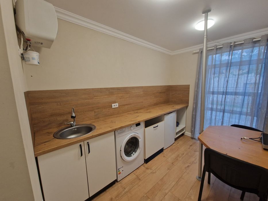 Închiriez apartament
