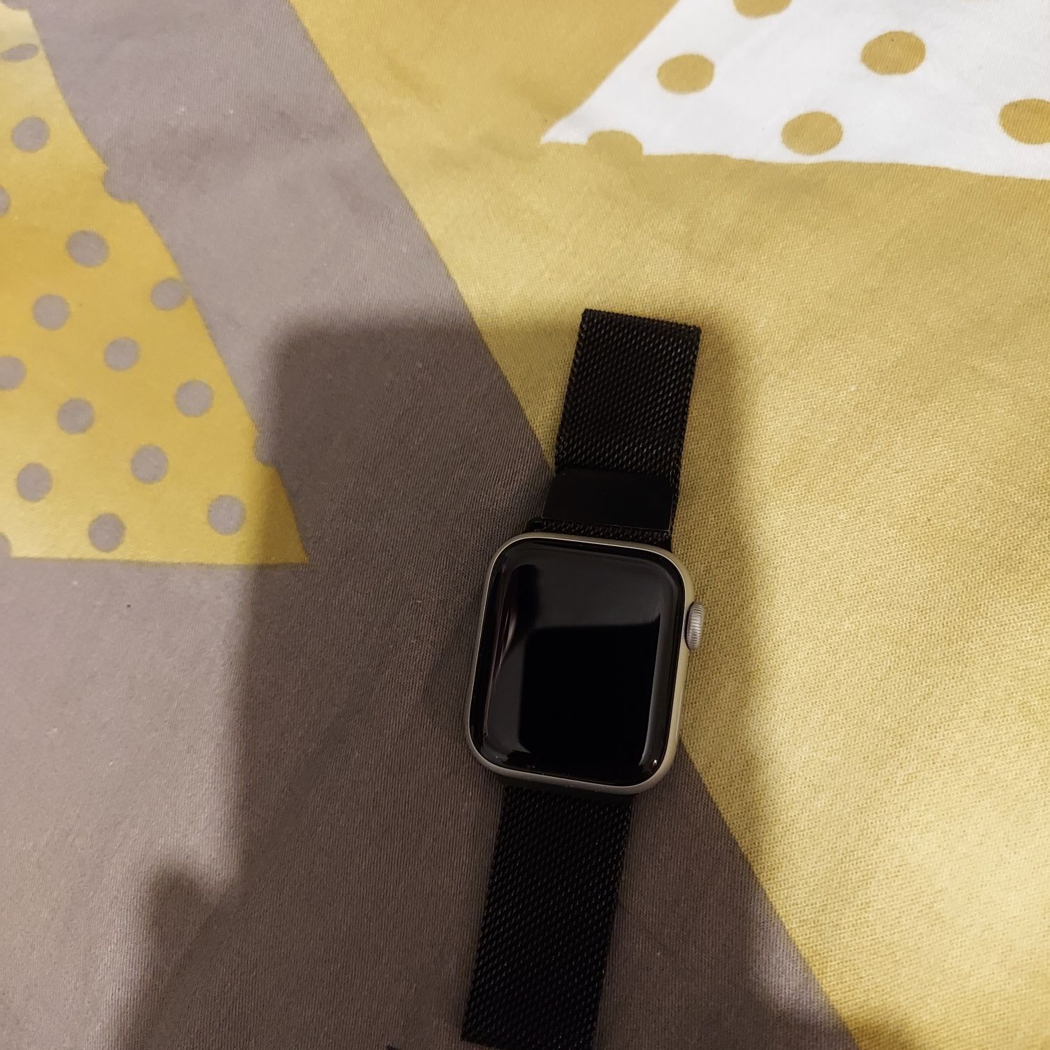 Продам Apple Watch SE Gen2 40mm Silver