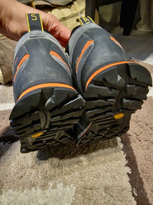Ghete 41 drumetie munte La Sportiva Boulder Goretex
