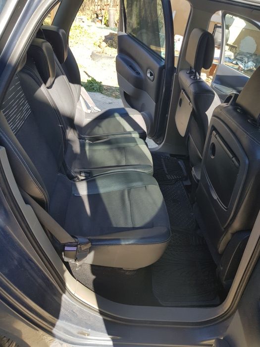 Se vinde scenic 2megan